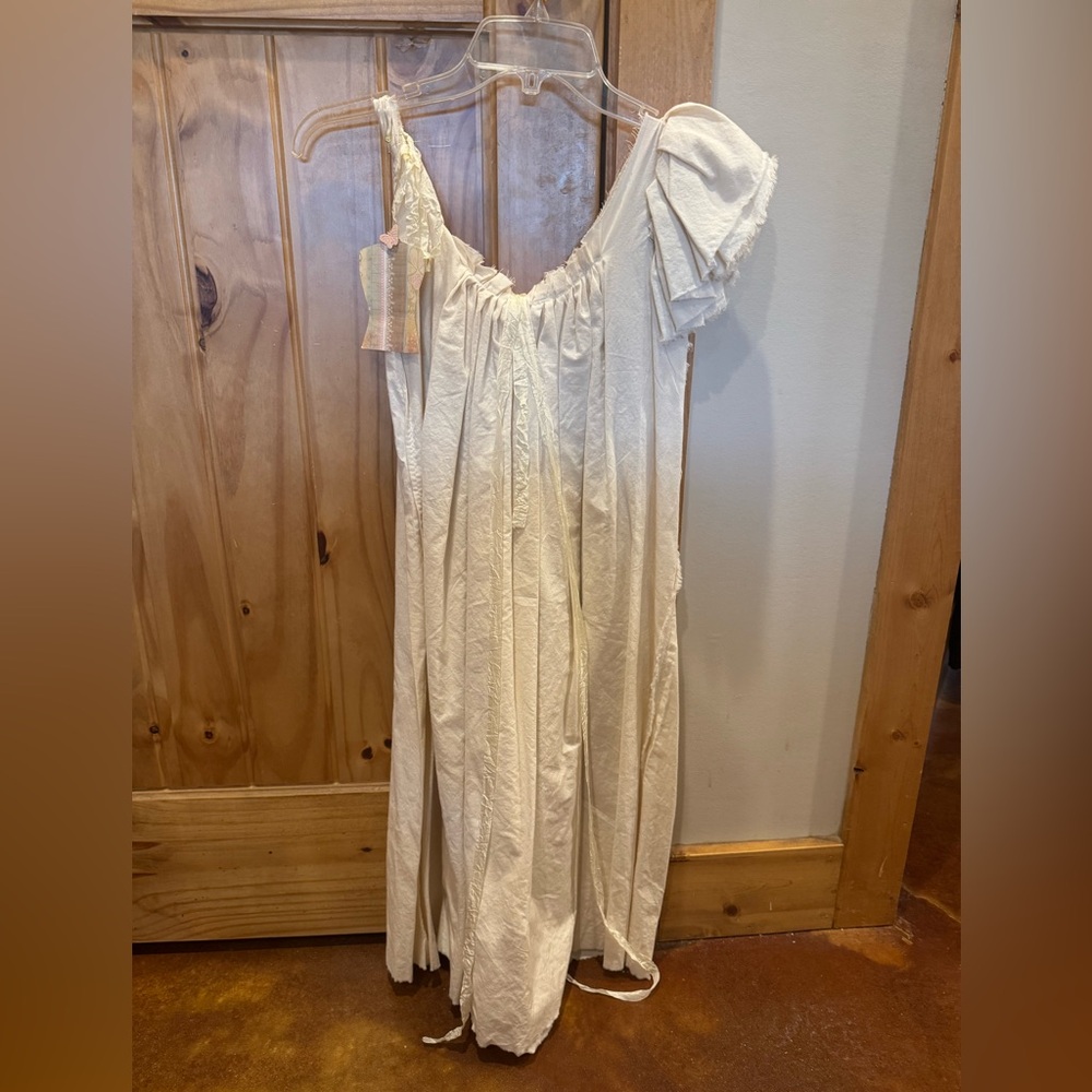 Maternity dress photo shoot dress